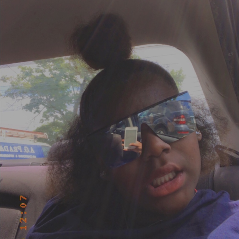 Meet your Posher, Nekiyah